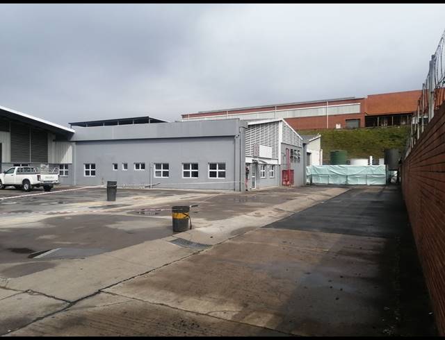2,044M² FACTORY FOR SALE IN NEW GERMANY